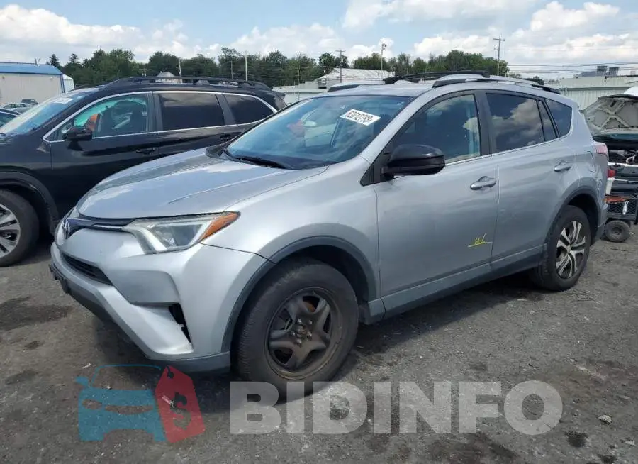 2T3ZFREV0GW256322 Photo# 1