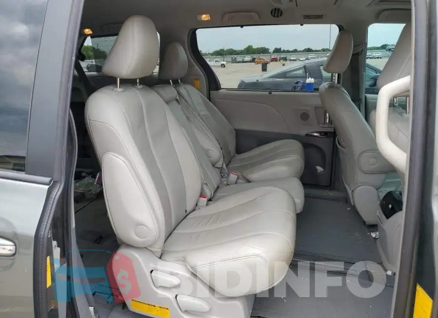 5TDYK3DCXES490244 Photo# 10