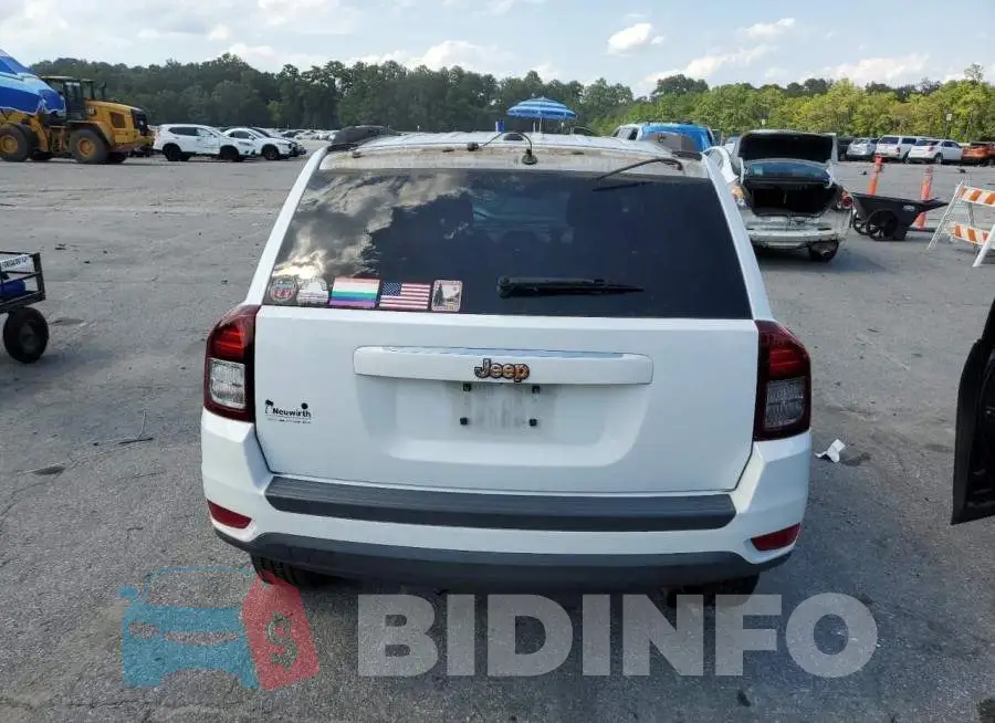 1C4NJCBA0GD525587 Photo# 6