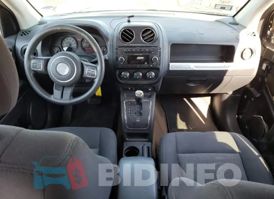 1C4NJCBA6FD250208 Photo# 8