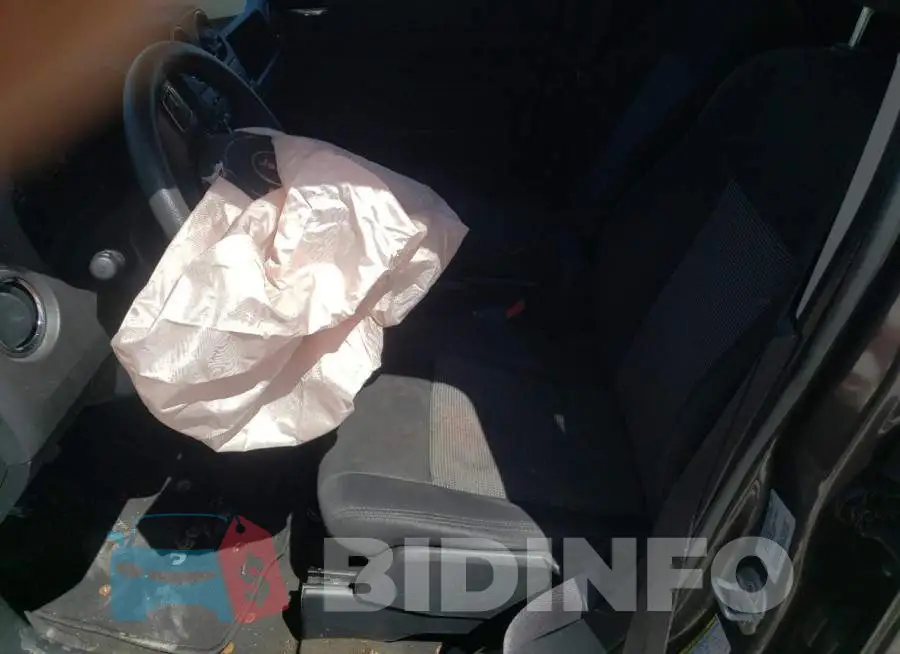 1C4NJPBA2GD677345 Photo# 7