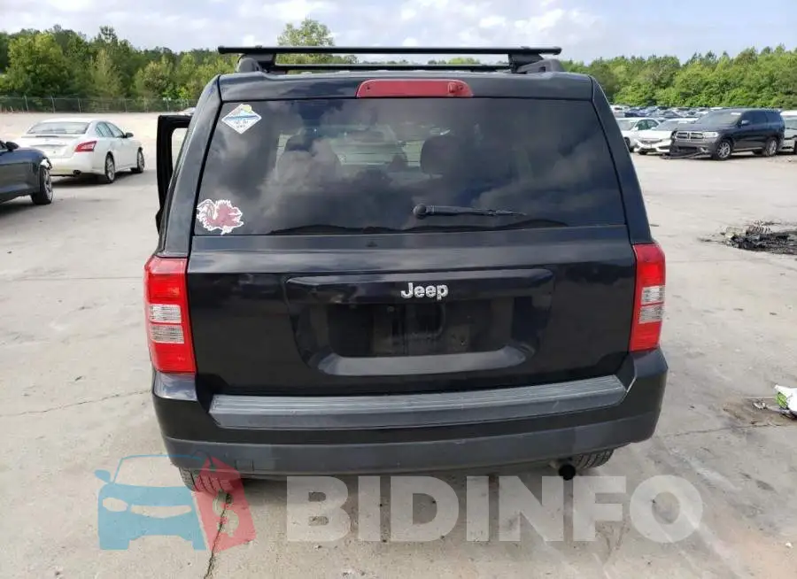 1C4NJPBB6FD349448 Photo# 6