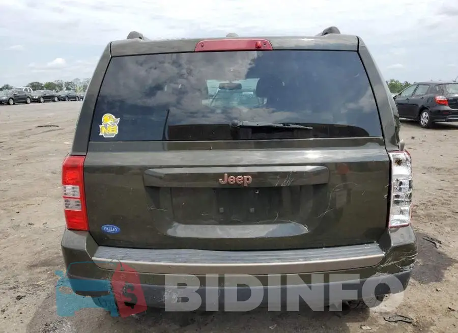 1C4NJPBB7HD103446 Photo# 6