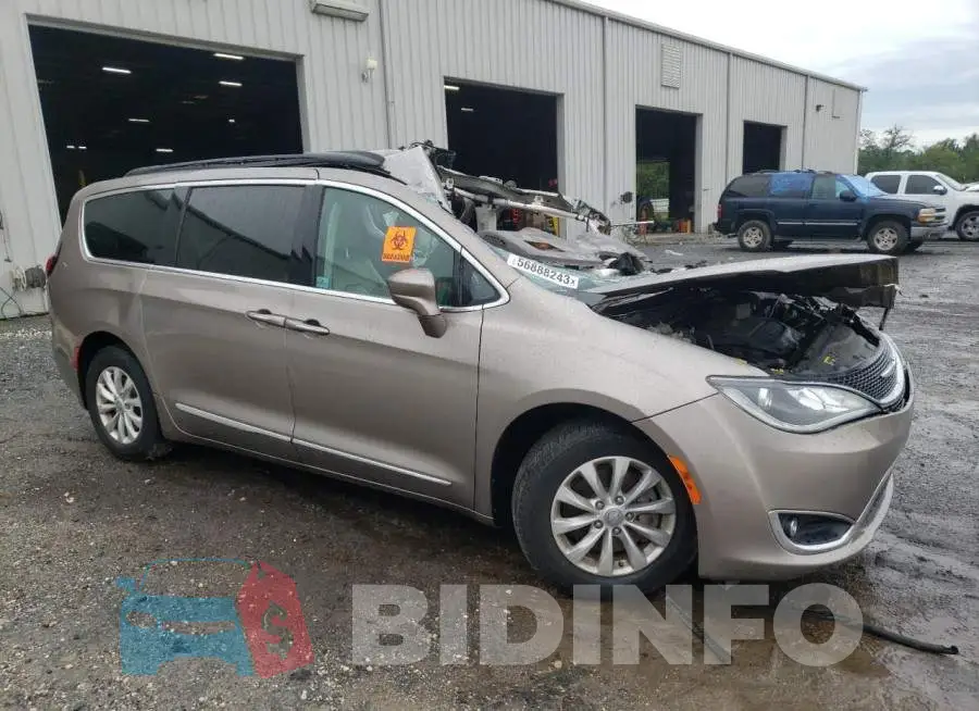 2C4RC1BG2HR654255 Photo# 4