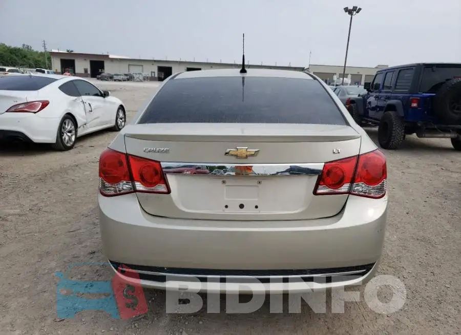 1G1PC5SB9E7295852 Photo# 6