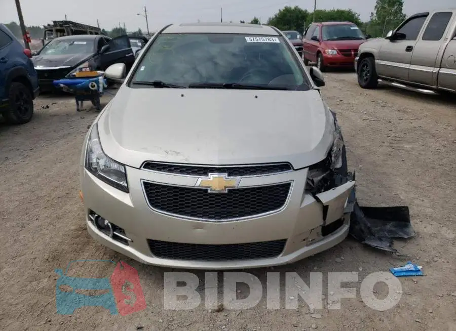 1G1PC5SB9E7295852 Photo# 5