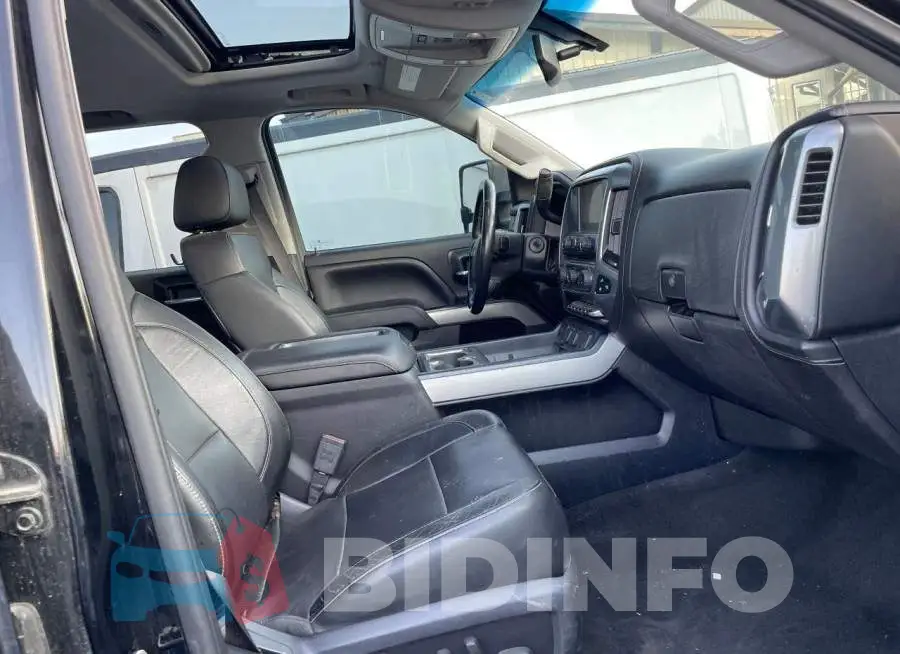 1GC1KWE89FF136066 Photo# 5