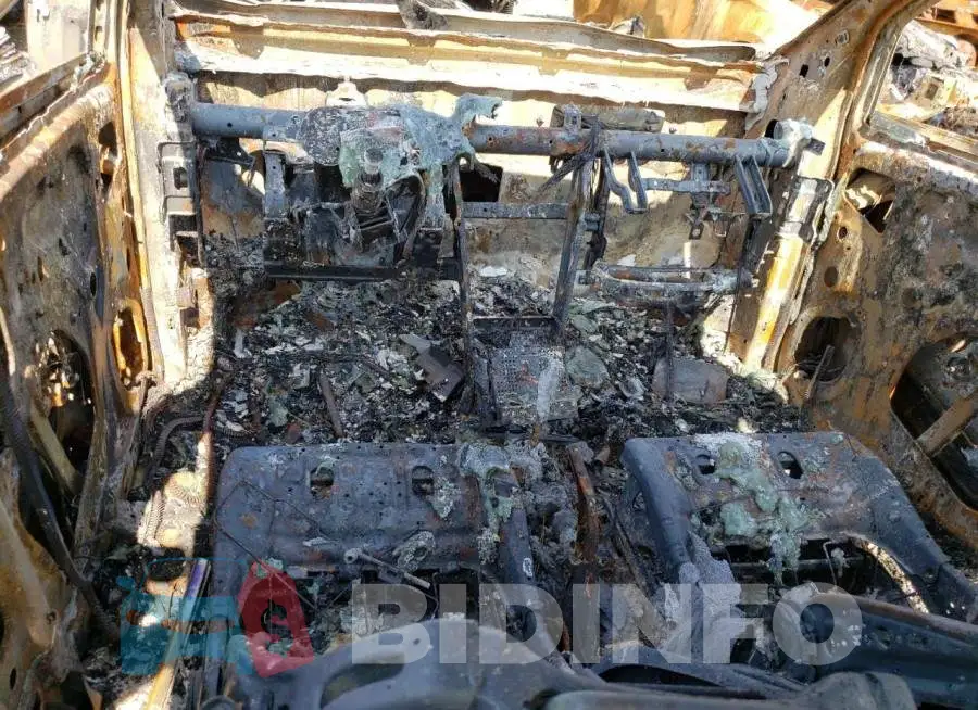 3GNCJLSB5GL203383 Photo# 8