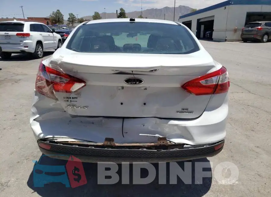 1FADP3F20EL217843 Photo# 6