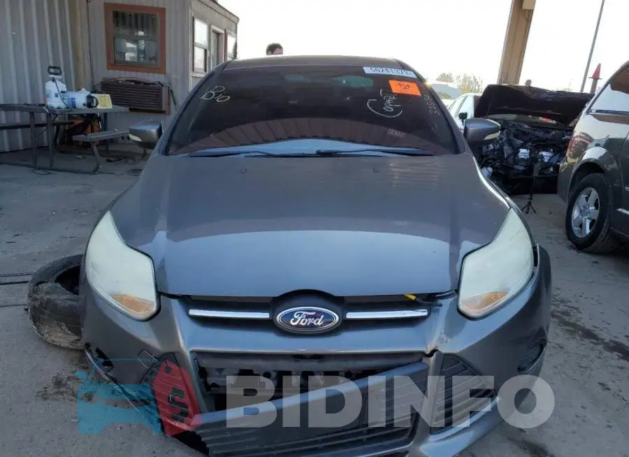 1FADP3F22EL271418 Photo# 5