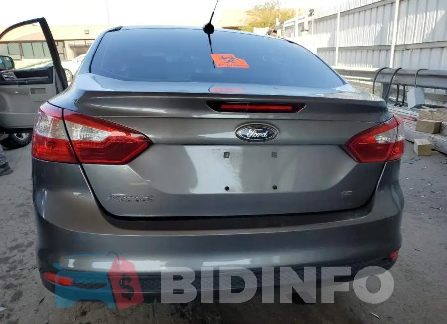 1FADP3F22EL271418 Photo# 6