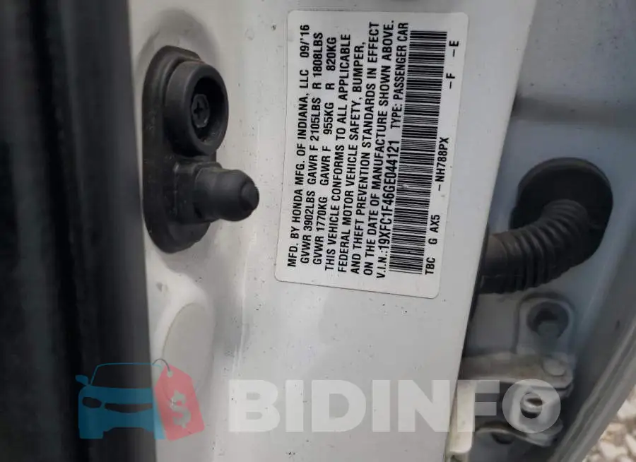 19XFC1F46GE044121 Photo# 12