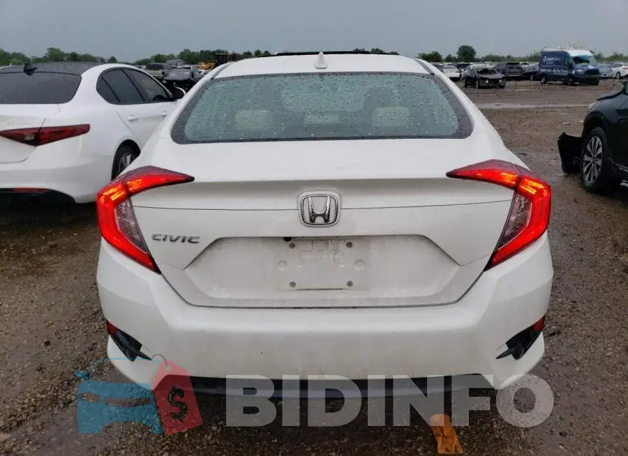 19XFC2F70HE013917 Photo# 6