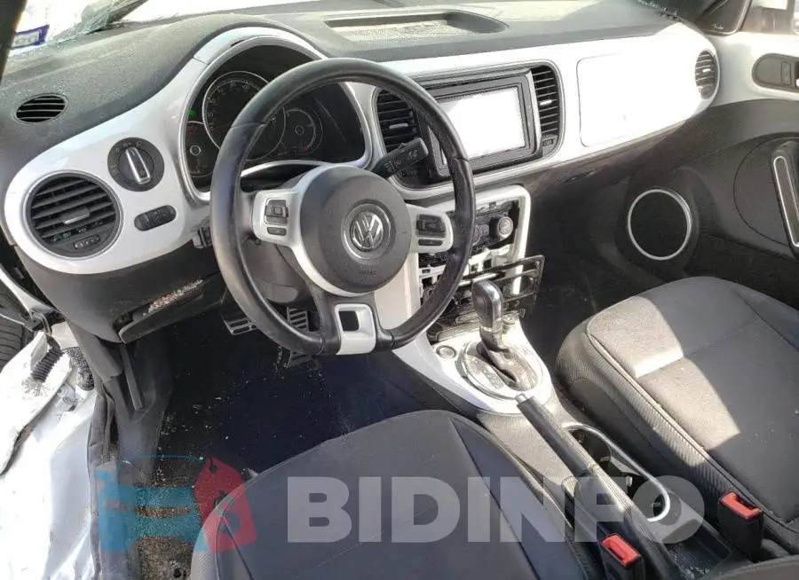3VW5DAAT0JM518033 Photo# 8