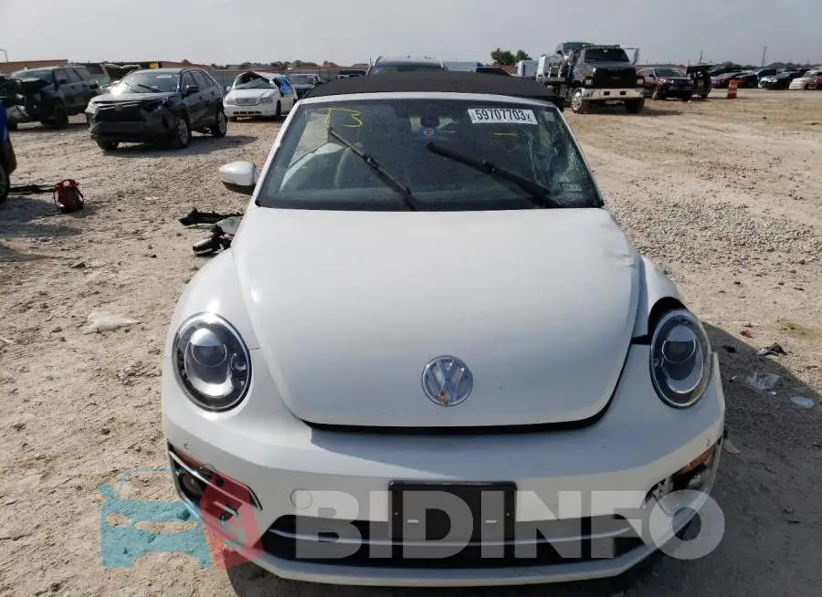 3VW5DAAT0JM518033 Photo# 5