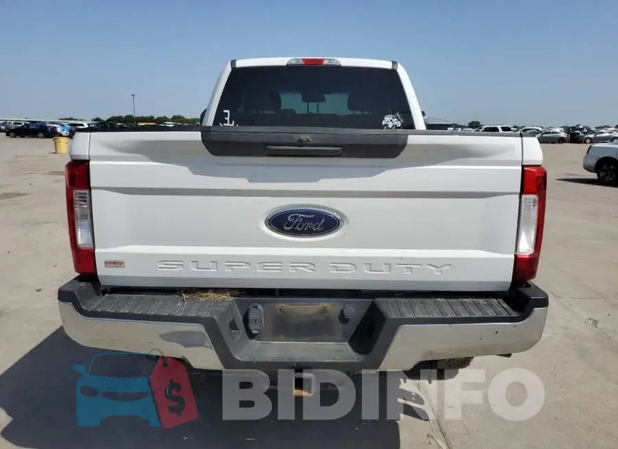 1FT7X2BT7HED68915 Photo# 6