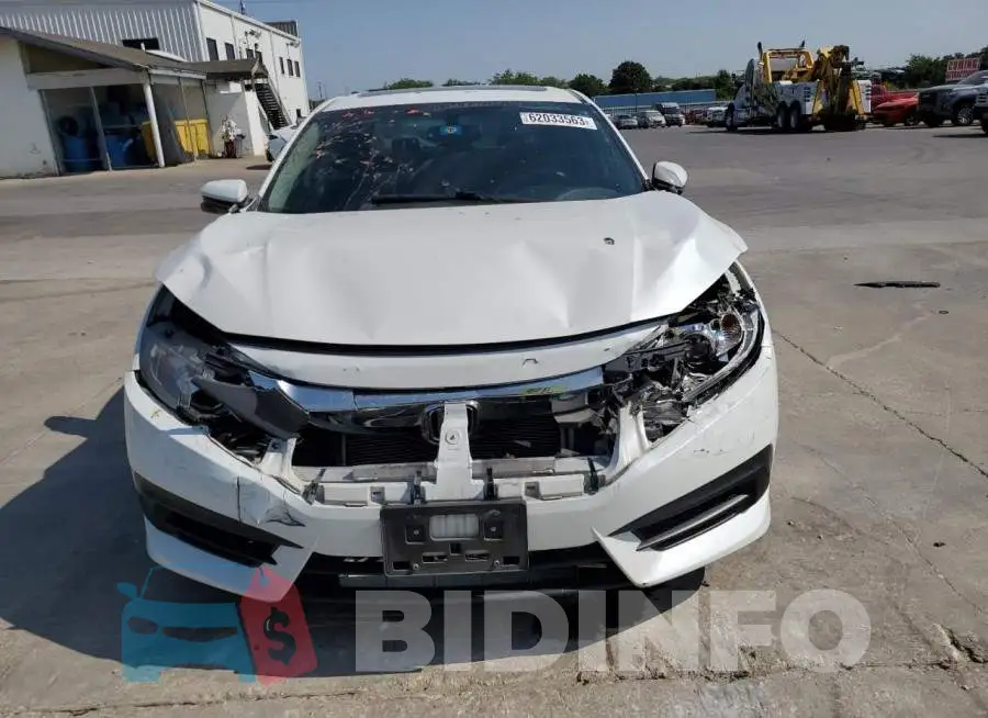 19XFC2F72HE004443 Photo# 5
