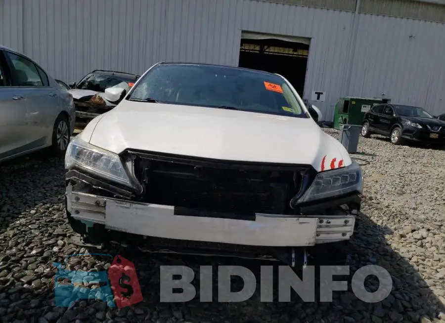 19UDE2F37GA024866 Photo# 5