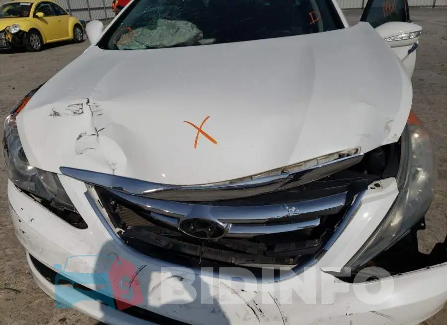 5NPEC4AB3EH882182 Photo# 11