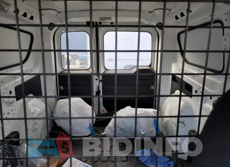 ZFBERFBB8H6G55406 Photo# 10