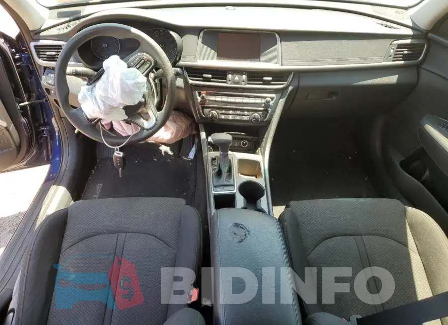 5XXGT4L38JG223616 Photo# 8