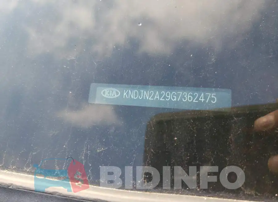 KNDJN2A29G7362475 Photo# 12