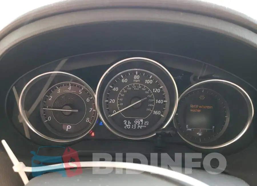 JM1GJ1W62E1131817 Photo# 9
