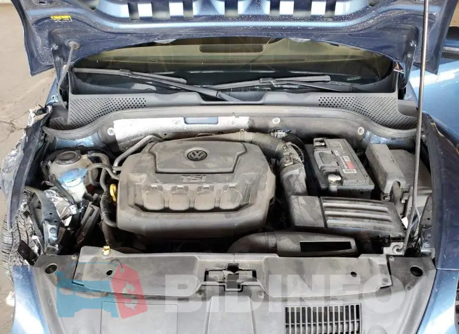 3VW5DAAT4JM504670 Photo# 11