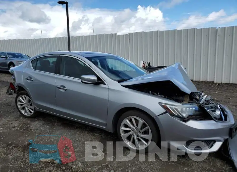 19UDE2F32HA010861 Photo# 4