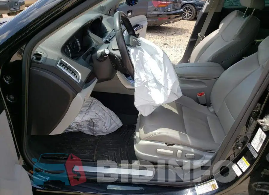 19UUB1F51FA006172 Photo# 7