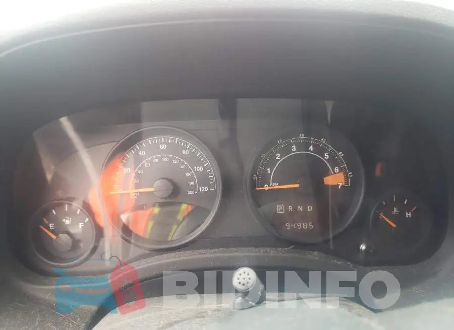 1C4NJCBA8ED789153 Photo# 9