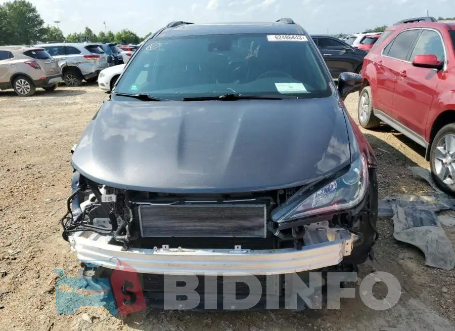 2C4RC1N70LR243103 Photo# 5