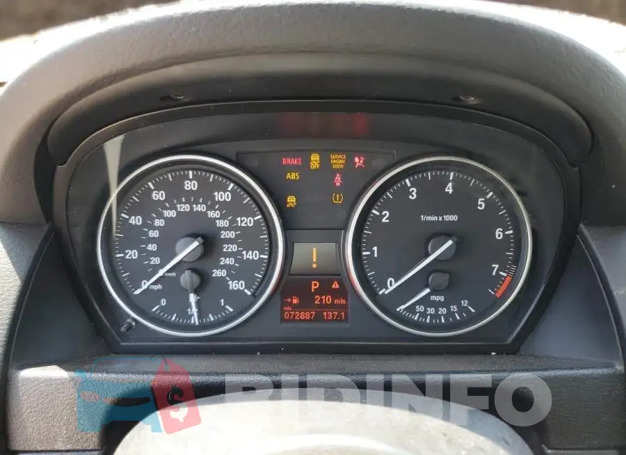 WBAVM1C53FV315214 Photo# 9