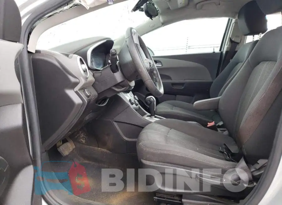 1G1JD5SH4H4121944 Photo# 7