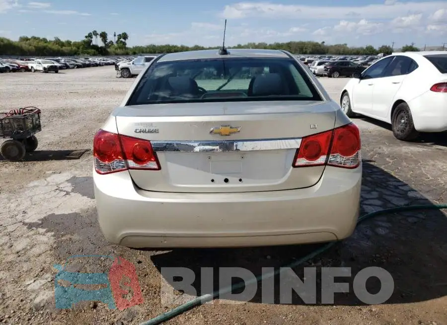 1G1PE5SB7G7123297 Photo# 6