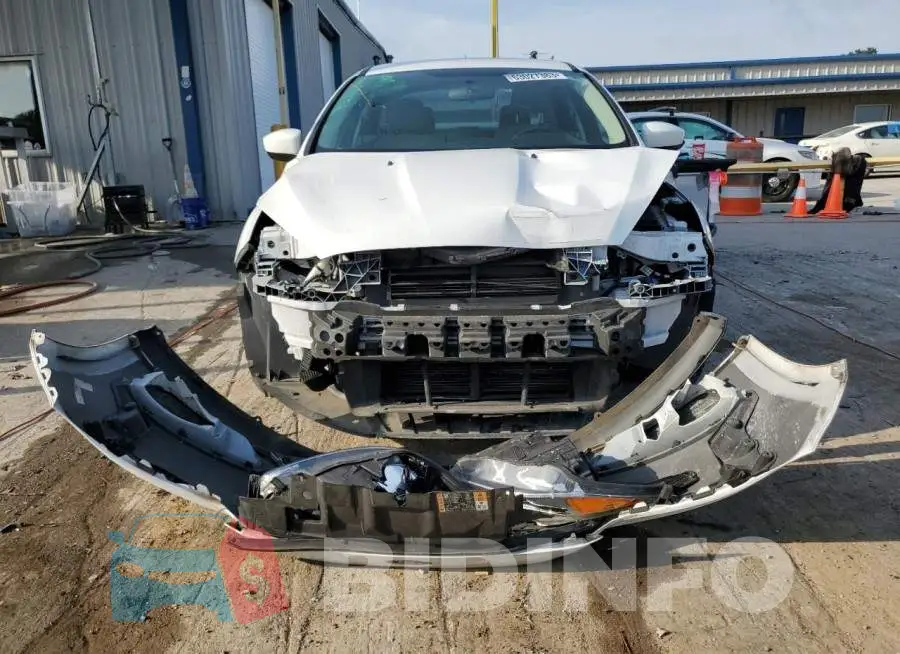 1FADP3F21JL218008 Photo# 5