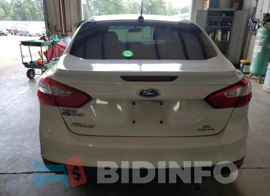 1FADP3F22EL412925 Photo# 6