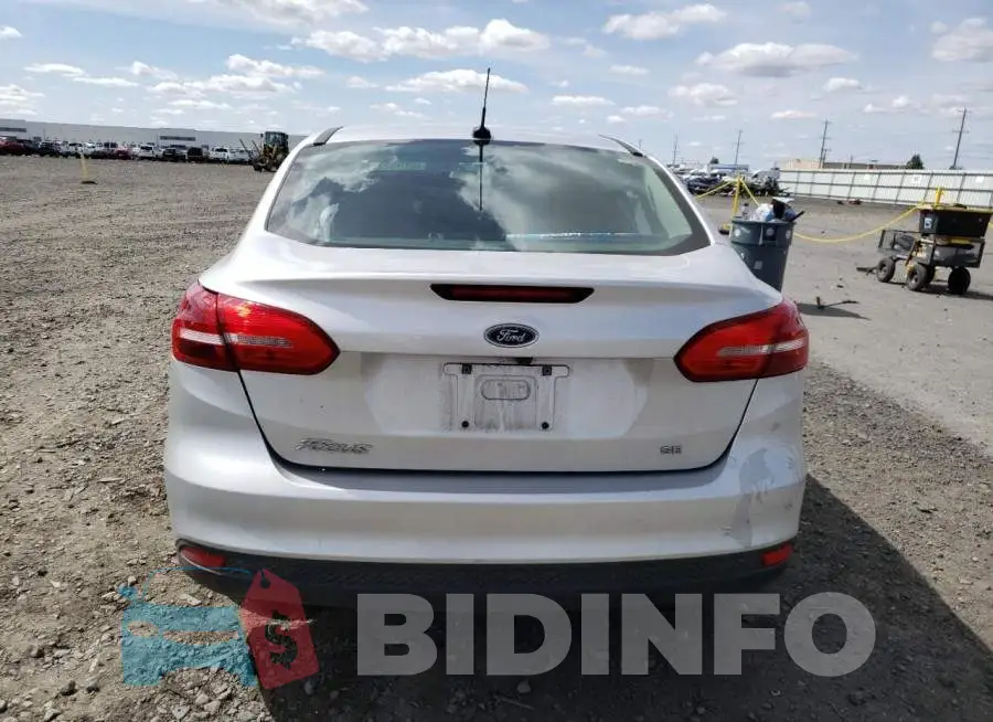 1FADP3F22JL279948 Photo# 6