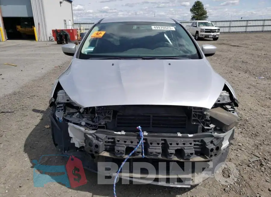 1FADP3F22JL279948 Photo# 5