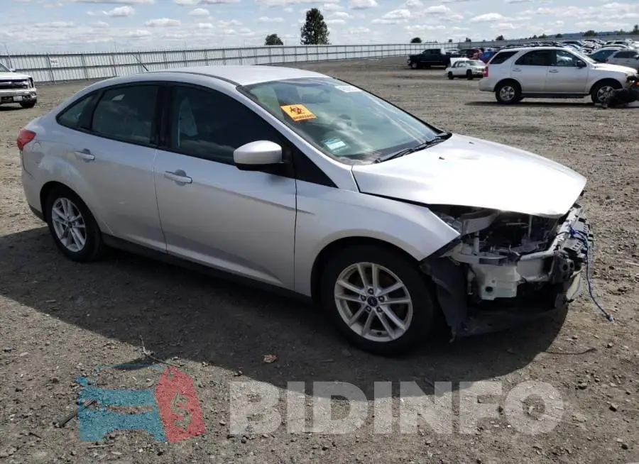 1FADP3F22JL279948 Photo# 4