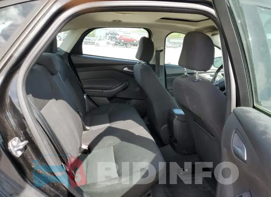 1FADP3F2XFL311505 Photo# 10