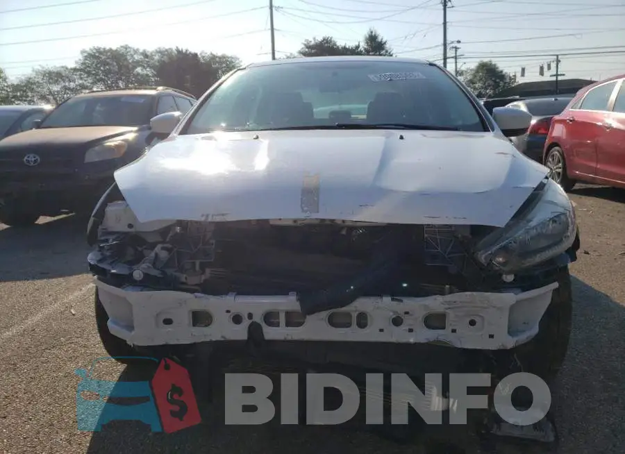 1FADP3F2XJL325008 Photo# 5