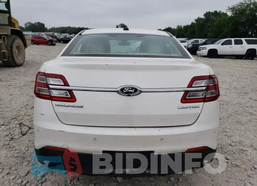 1FAHP2F88JG129917 Photo# 6