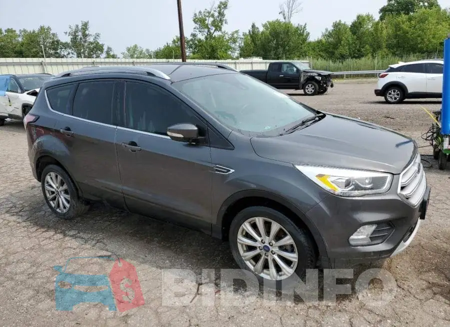 1FMCU0J96HUF09847 Photo# 4