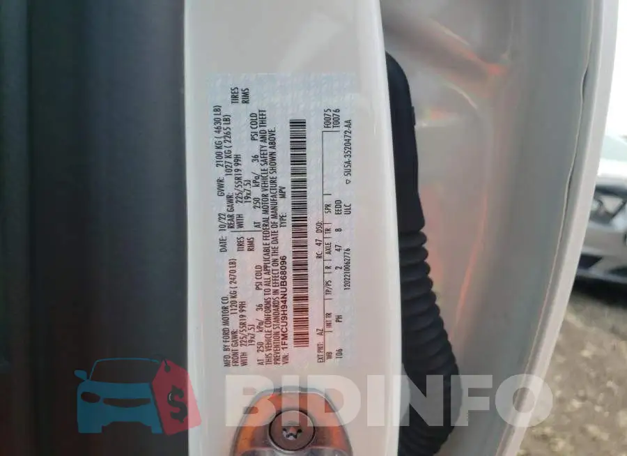 1FMCU9H94NUB68096 Photo# 13
