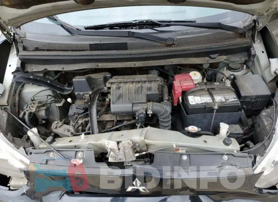ML32A3HJ1FH008464 Photo# 11