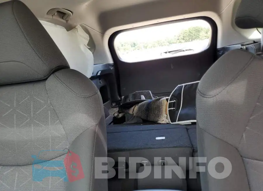 JTMW1RFV4KD011349 Photo# 10