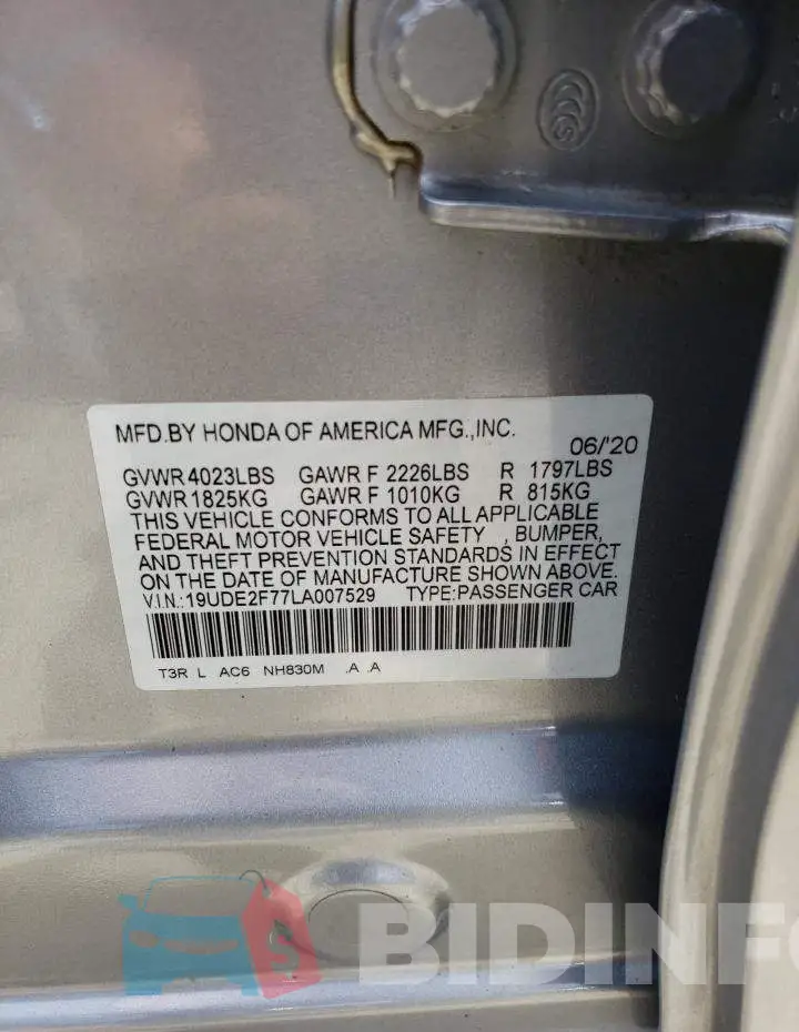 19UDE2F77LA007529 Photo# 12