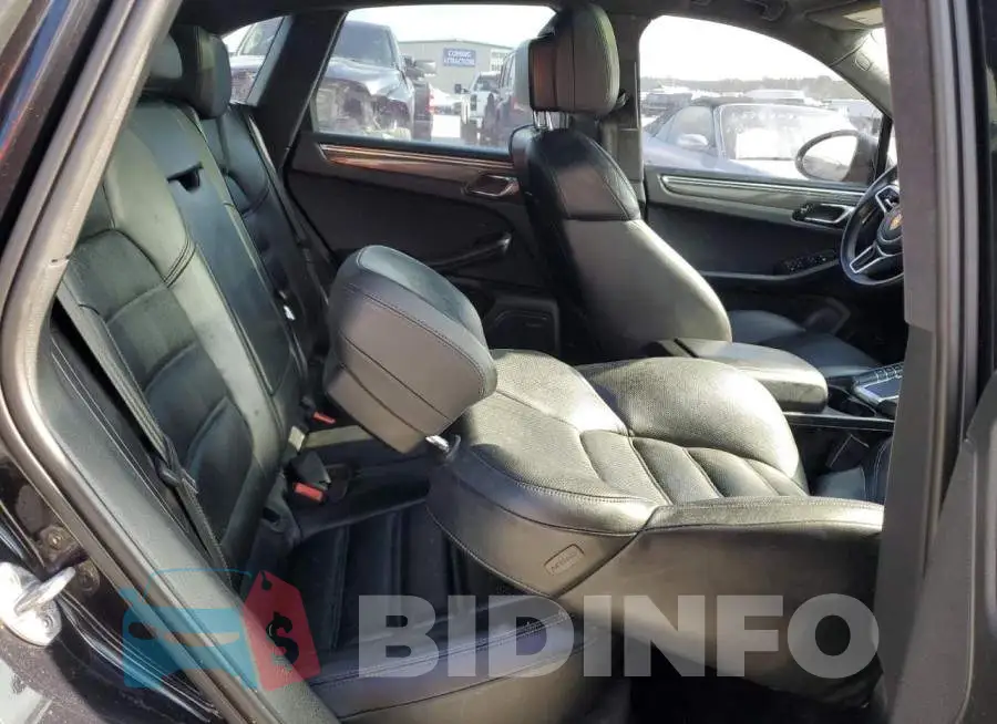 WP1AF2A5XFLB91070 Photo# 11
