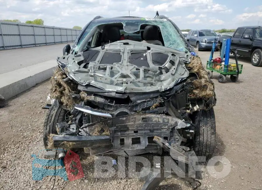KL4CJFSB7HB101252 Photo# 5